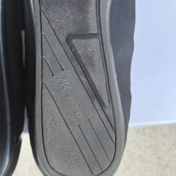 Anne Klein Sport 8.5 Black Mid Wedge Slip On Wedge Shoe - Picture 4 of 12